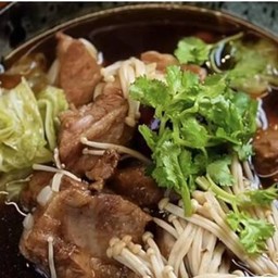 แถมฟรี เครืองดื่ม คุ้มกว่า บะกุ๊ดเต๋ กระดูกหมู  5 ชุด