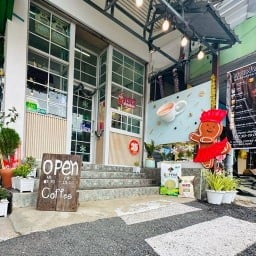 GOOD MOOD COFFEE (สี่แยกวัดคูหาสวรรค์)