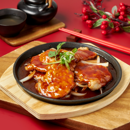 หมูผัดซอสเทียนหยก