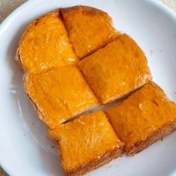 ขนมปังปิ้งแยมส้ม