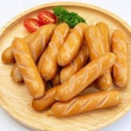 ข้าวกระเพราลูกชิ้นทอดบ้านกอกป๋านวย