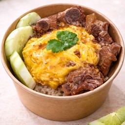ข้าวไข่ข้นซี่โครงหมูตุ๋น