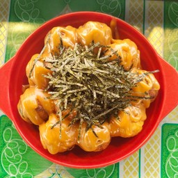 ทาโกะยากิ10ชิ้นฟรี1ชิ้น