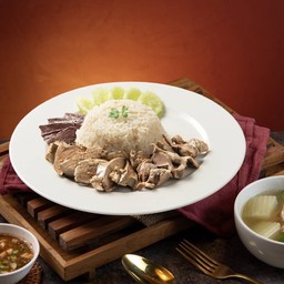 ข้าวมันเครื่องในไก่