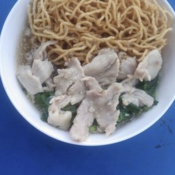 ราดหน้าหมี่กรอบพิเศษ