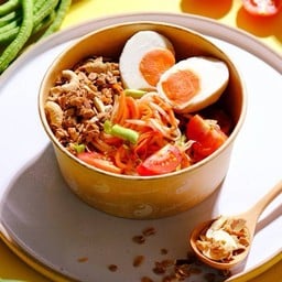 Papaya Salad with Salted Egg & Granola ส้มตำไข่เค็ม+กราโนล่า