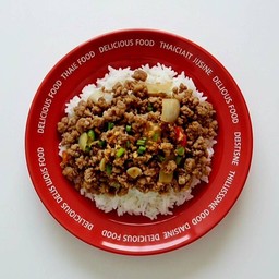 หมูสับผัดน้ำมันหอยราดข้าวหอมมะลิ+ไข่ดาว