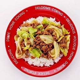 ผัดกะหล่ำปลีใส่หมูสับปลาเค็ม+ข้าวหอมมะลิ