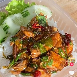 ข้าวกระเพาปลากระป๋อง