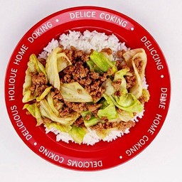 หมูสับผัดกะหล่ำปลี+ข้าวหอมมะลิ