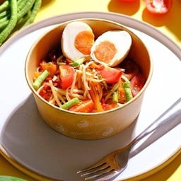 Papaya Salad with Salted Egg - ส้มตำไข่เค็มผักฉ่ำ