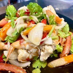ยำทะเล (กุ้ง หมึก ปูอัด  หอยแมลงภู่  )