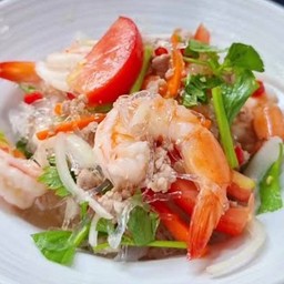 ยำเเซ่บ-หม่าล่า-ชาบู  หน้าเซเว่นหมู่บ้านวรางกูร บุ๋มบิ๋ม