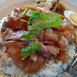 ข้าวขาหมูเนื้อหนังพิเศษ ( ไม่รวมไข่)