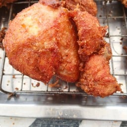 นาบีล ข้าวเหนียวไก่ทอดนคร