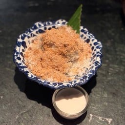 DL:หนุมานคลุกฝุ่น/Steamed banana with coconut&sugar powder