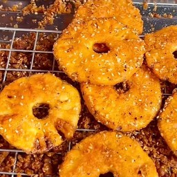 สัปปะรดทอด