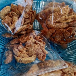 หนังไก่ทอด