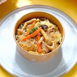 Stir-fried Konjac Noodles - ผัดเส้นบุก Rainbow ( Size M )