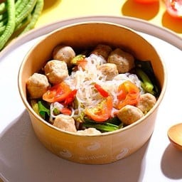 Konjac Noodle Spicy Salad With Shiitake Mushroom Ball - ตำเส้นบุกลูกชิ้นเห็ด