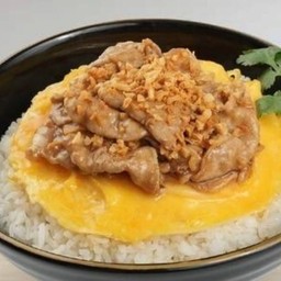 หมูทอดกระเทียม