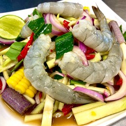 ยำมะม่วงกุ้งสด/สุก