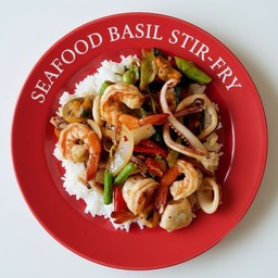 ทะเลผัดพริกหยวก+ข้าวหอมมะลิ