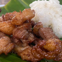 /KD22 เนื้อวัวทอด 50 กรัม (รวมข้าวเหนียว)  และ น้ำจิ้มแจ่ว