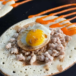 (เซ็ต 5 ชิ้น) โตเกียว ไส้หมูสับ+ไข่ดาว ซอสแม็กกี้