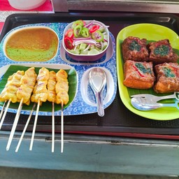 หมูสะเต๊ะ 15ไม้+ขนมปังหน้าหมู4ชิ้น