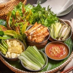 แหนมเนือง