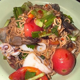 ซั่วมาม่าทะเลรวม