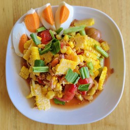 ตำไทยข้าวโพดไข่เค็ม