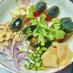 ไข่เยี่ยวม้าทรงเครื่อง