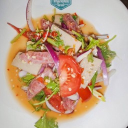 ยำแหนมหมูยอ