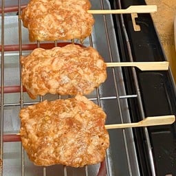 หมูนมสดไม้ใหญ่