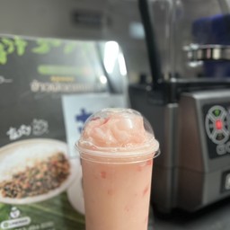 น้ำปั่นถังเงิน&ขนมปังปิ้ง (อร่อยชัวร์) หลังนาซ่ามอเก่า