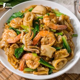 ผัดซีอิ้วกุ้ง หมึก