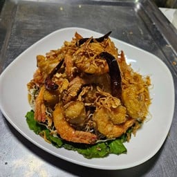 กุ้งขาวราดซอสมะขาม