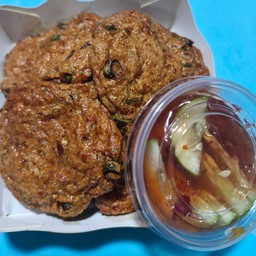 ลูกหมูส้มตำ