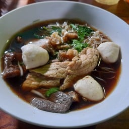 ก๋วยเตี๋ยวดับเพลิง