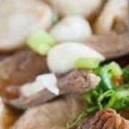 ก๋วยเตี๋ยวหมู น้ำแดง เส้นเล็ก , เส้นใหญ่, หมี่ขาว, วุ้นเส้น, บะหมี่เหลือง