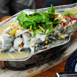 /KD84 ปลากะพงนึ่งมะนาว 700 กรัม /ทั้งตัว