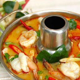 ต้มยำกุ้ง (หม้อไฟ)
