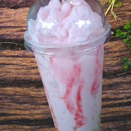 นมสดสตอเบอรี่ปั่น