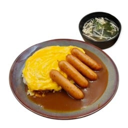 🥚ข้าวแกงกะหรี่ไข่ข้น ไส้กรอกอาราบิกิ (4ชิ้น)