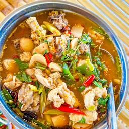 ต้มยำปลาช่อน+พุงปลา (หม้อไฟ)