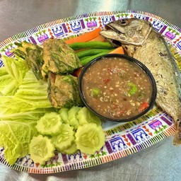 ชุดน้ำพริกกะปิ (กับข้าว)