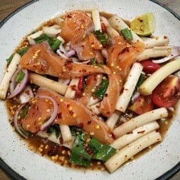 ยำไหลบัวแซลมอน