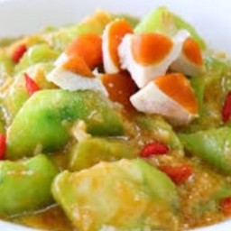 Ki02.75 ผัดน้ำมันพืช บวบผอม 100 กรัม ผัดไข่เค็ม 3 ฟอง